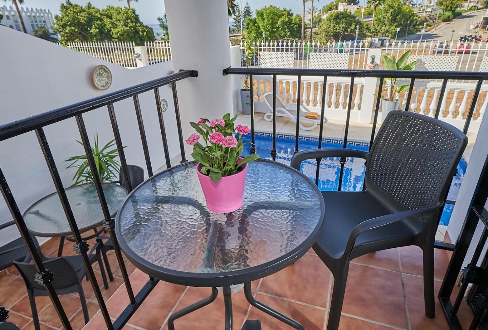 Villa Pura - Private Jacuzzi & Heated Pool Nerja Extérieur photo