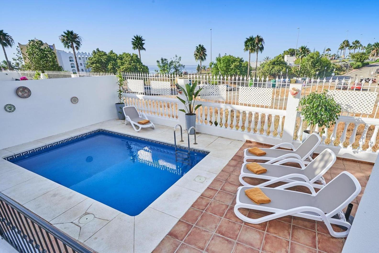 Villa Pura - Private Jacuzzi & Heated Pool Nerja Extérieur photo