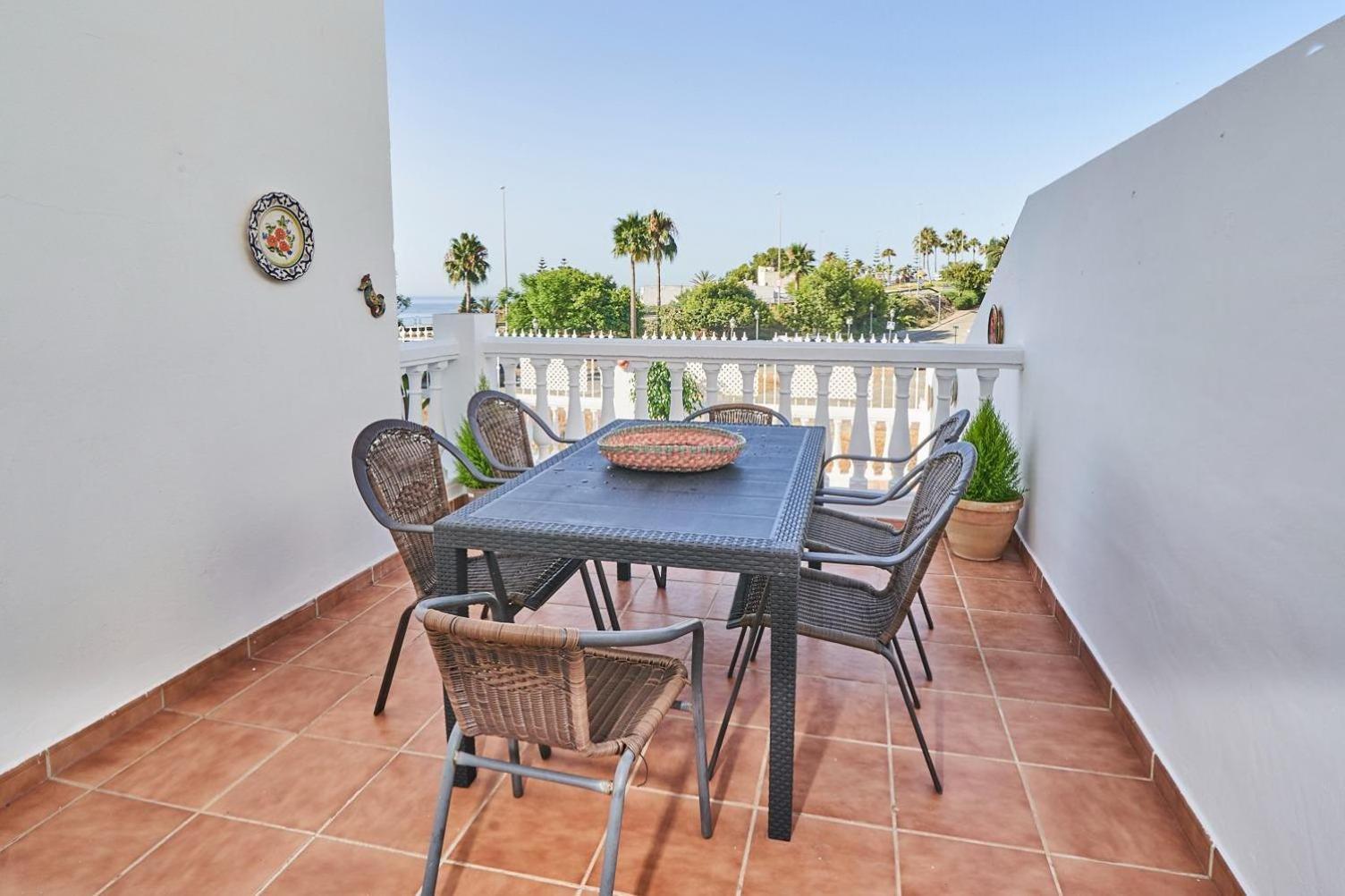 Villa Pura - Private Jacuzzi & Heated Pool Nerja Extérieur photo