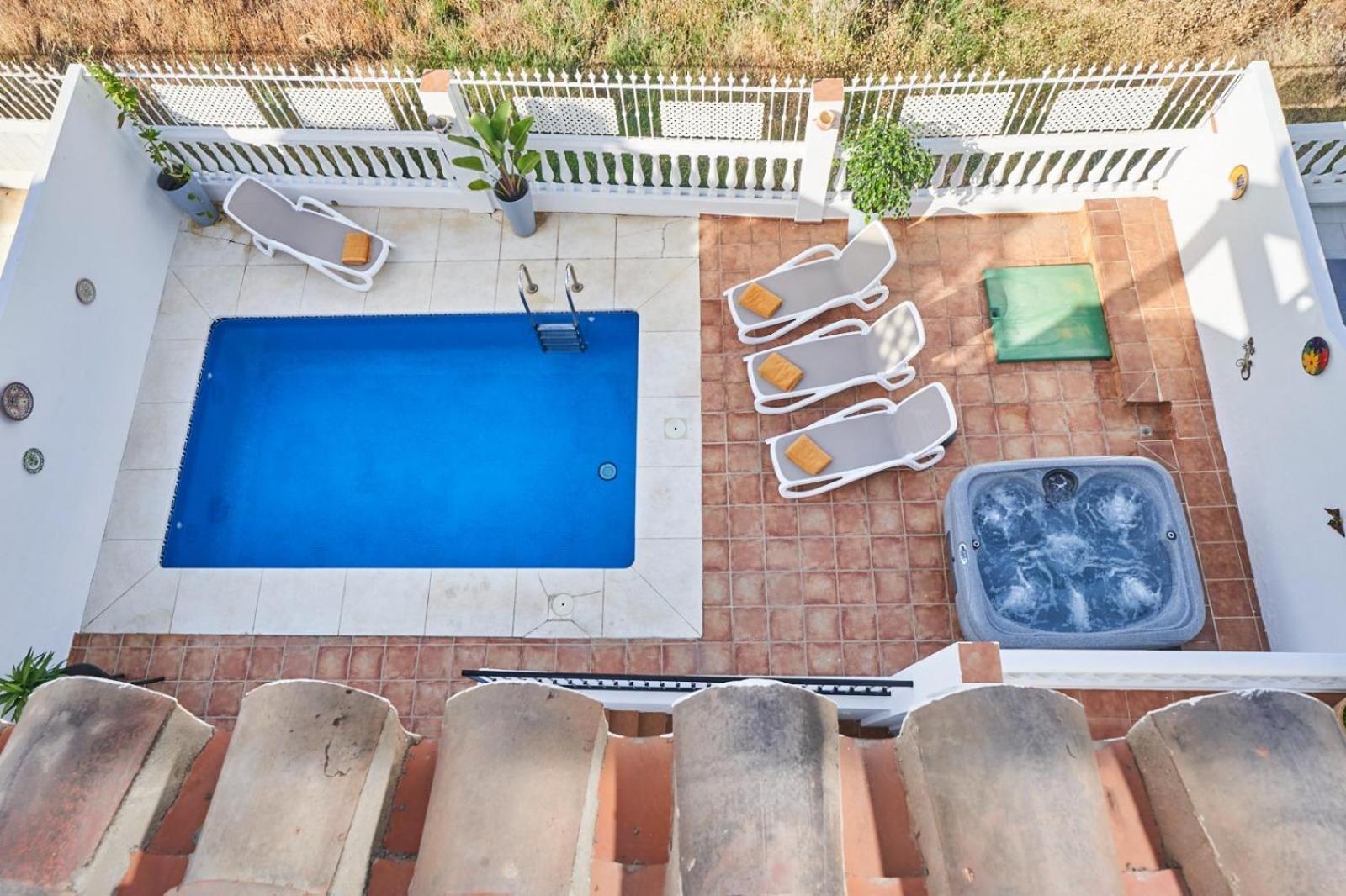 Villa Pura - Private Jacuzzi & Heated Pool Nerja Extérieur photo