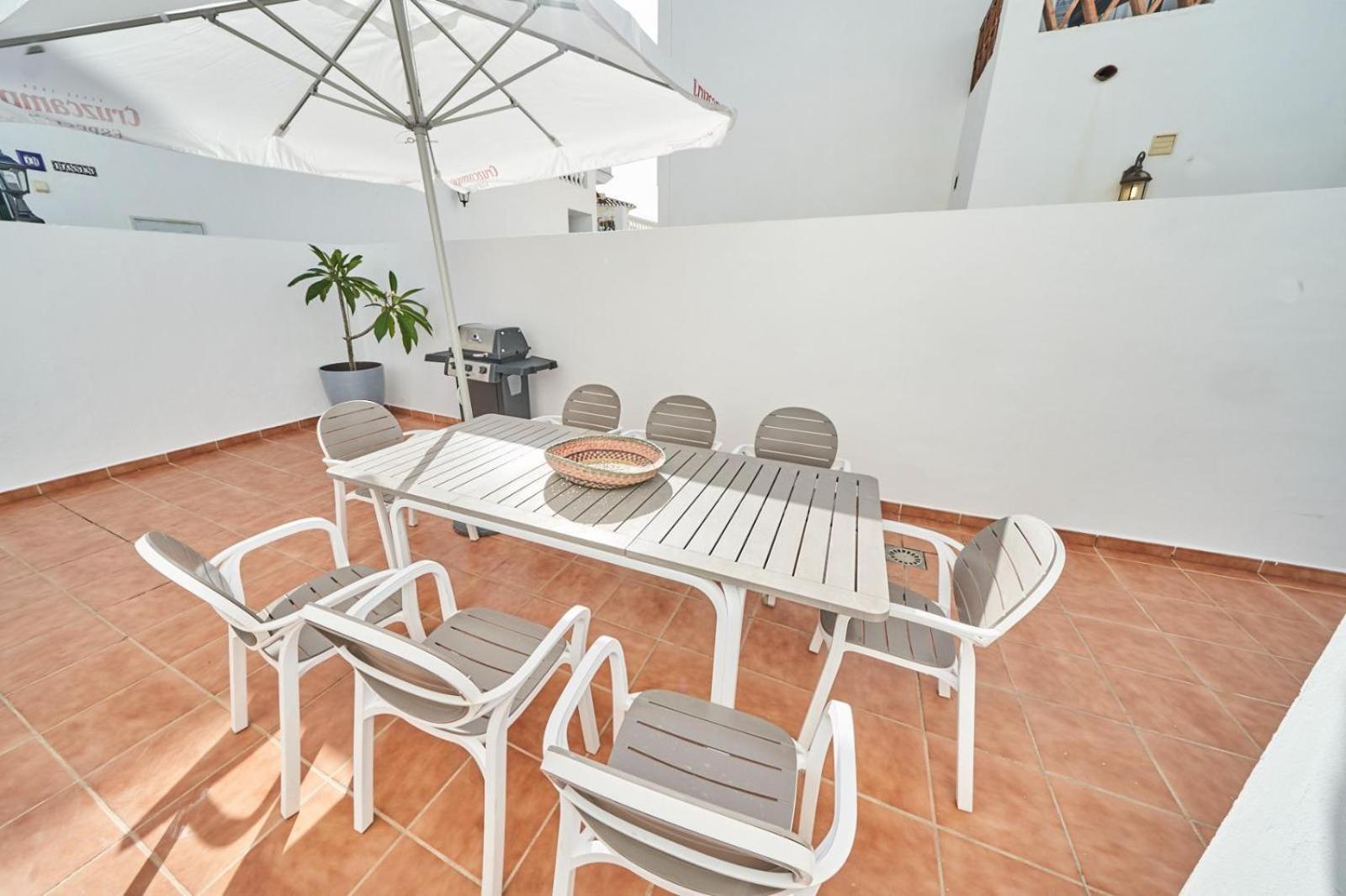 Villa Pura - Private Jacuzzi & Heated Pool Nerja Extérieur photo