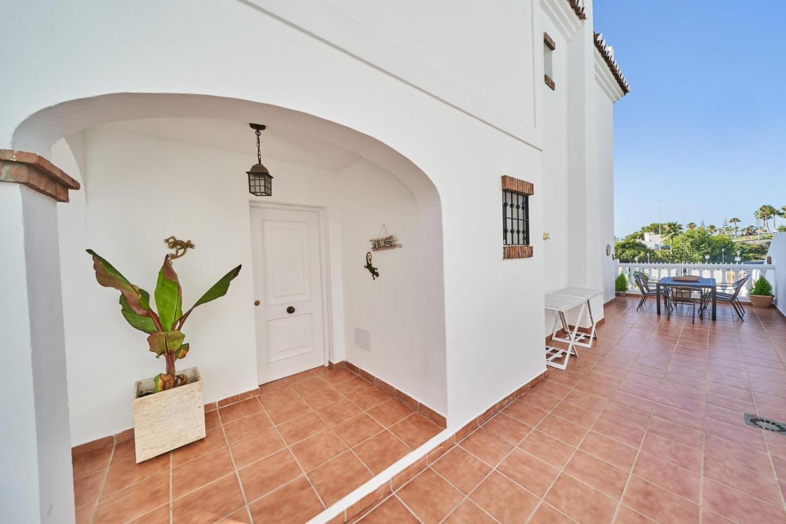 Villa Pura - Private Jacuzzi & Heated Pool Nerja Extérieur photo