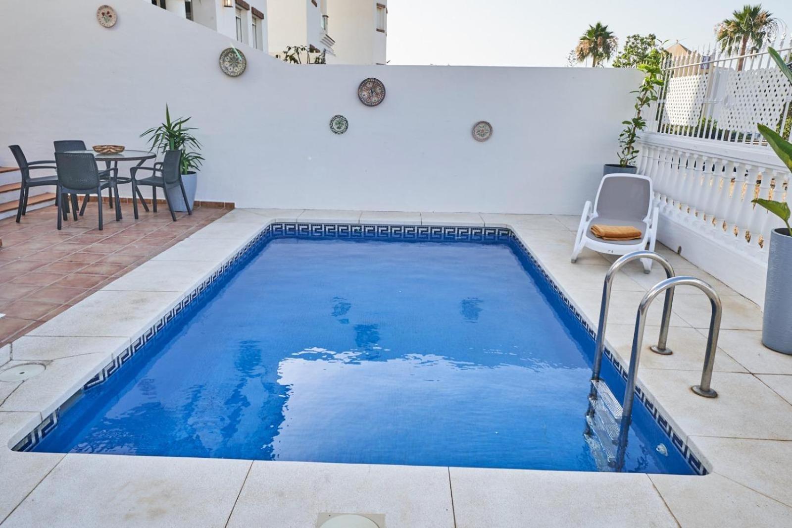 Villa Pura - Private Jacuzzi & Heated Pool Nerja Extérieur photo