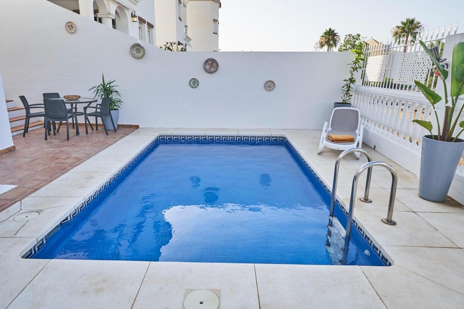 Villa Pura - Private Jacuzzi & Heated Pool Nerja Extérieur photo